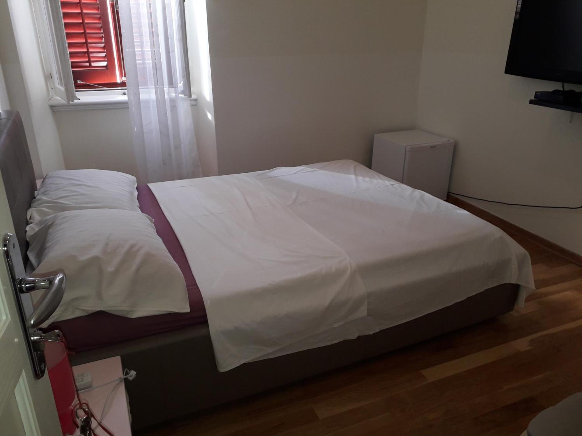 Studio On Main Pedestrian Street Apartment Pula Exterior foto