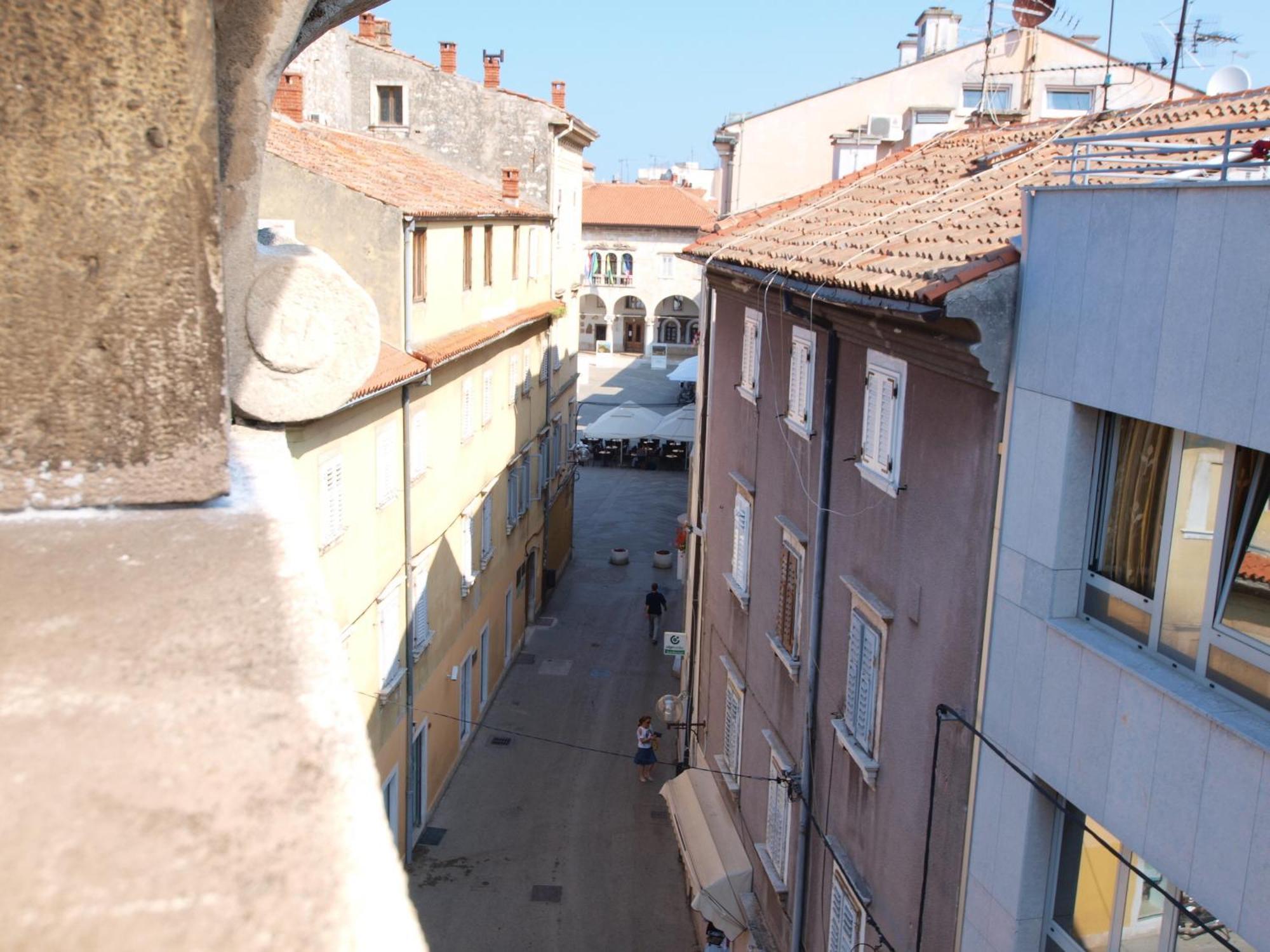Studio On Main Pedestrian Street Apartment Pula Cameră foto